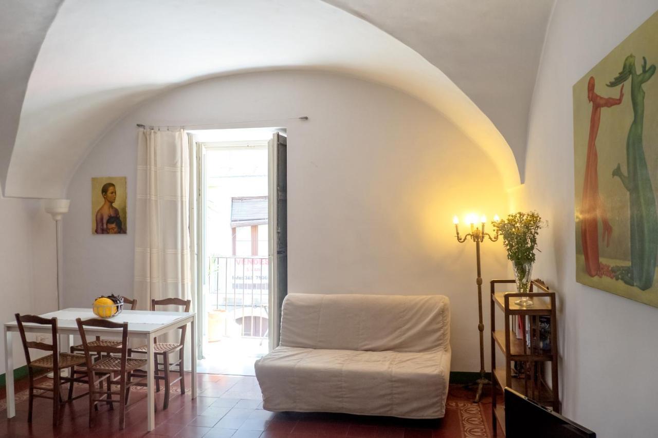 Tre Vie Apartment Con Terrazzo Giardino Pensile CTA Eksteriør billede