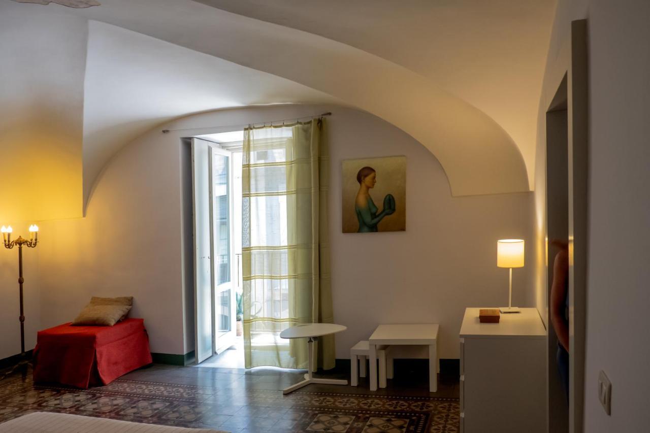 Tre Vie Apartment Con Terrazzo Giardino Pensile CTA Eksteriør billede