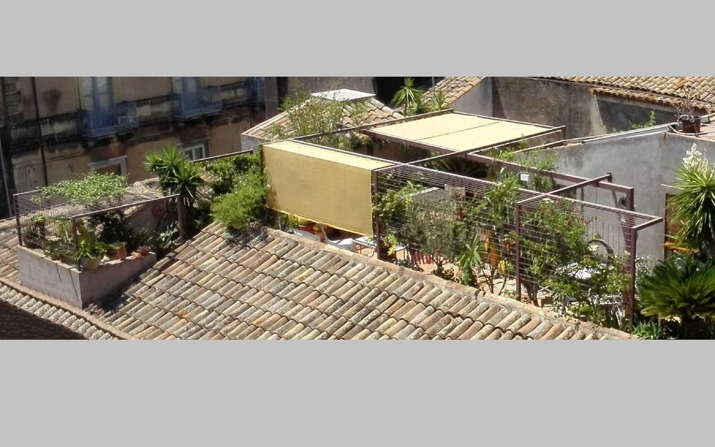 Tre Vie Apartment Con Terrazzo Giardino Pensile CTA Eksteriør billede